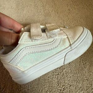 Vans Old Skool V Glitter Skate Shoe - Baby / Toddler - White